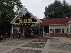 -酷酷兔少儿拓展天地