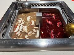 -海底捞火锅鲜切牛肉主题店(长寿路店)