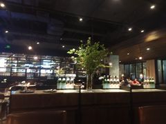 -Carbon莫卡哆·意大利复古集市餐厅(杭州大厦店)