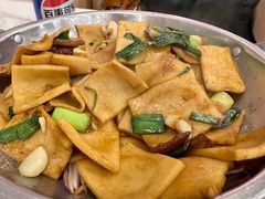 -江城燕子大排档(江汉路步行街店)