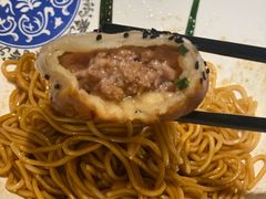 开洋葱油拌面-京城小江南·土菜馆·蒸白鱼(东四十条店)