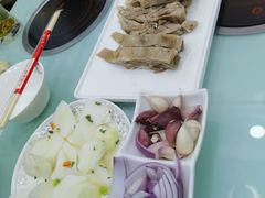 -伊源鼎盛餐饮服务有限公司