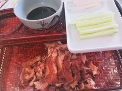 -依江春水烤鸭店