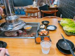-肉甲韩国木炭烤肉(新壹街1店)