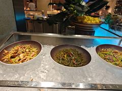 -广州万富希尔顿酒店·感趣自助餐厅·金秋蟹宴生蚝海鲜刺身烧烤