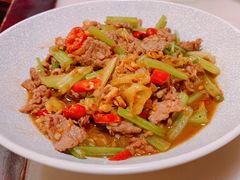 小炒黄牛肉-嘉丰湘菜馆(芳群园店)