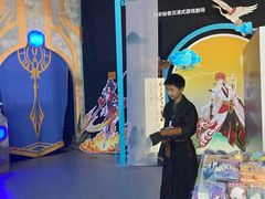 -暴风岛沉浸式体验馆(百联世纪店)