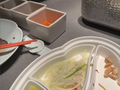 -左庭右院鲜牛肉火锅黑金店(陆家嘴中心店)