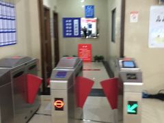 -包玉刚游泳场(黄龙恒励大厦店)