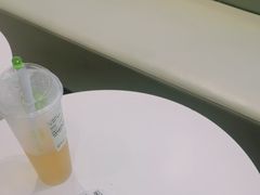 -奈雪的茶(优特汇店)