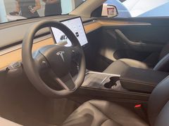 -TESLA 特斯拉(上海太古汇体验店)