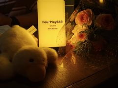 -FOUR PLAY BAR