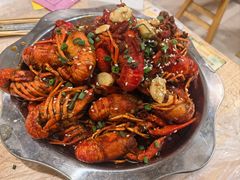 -郑记•不夜城烧烤•龙虾•虾蟹(黄鹤楼店)