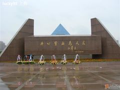-上海市龙华烈士陵园