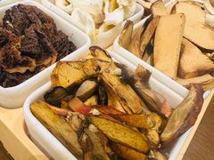 -菌乡缘·野生菌蒸汽鱼火锅(江边夜市店)