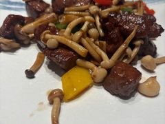 菌菇爆炒牛肉粒-漢舍中国菜馆(889广场店)