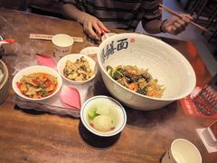 -李犟大爆鳝面·手工蟹黄包(湖滨西湖店)