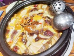 -菌之家·专业纯野生菌火锅·特色炒菌