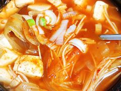 辣白菜豆腐汤-屋里家延边朝鲜族冷面(南园店)
