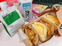 -星巴克(武汉江夏中百广场店)