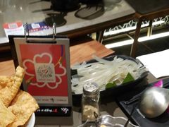 -捞王锅物料理(上海世茂广场店)