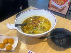 老坛酸菜小锅米线-阿香米线(深业上城店)