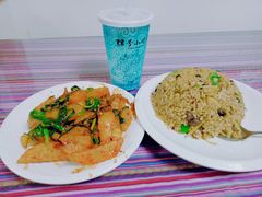 -88号小吃店·经典云南菜·地道纳西美食