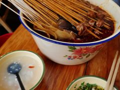 -拈签一笑黄牛肉辣卤串串