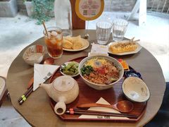 -嘁嘁茶泡饭