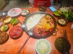 -周小明火锅(黑金冠社区店)