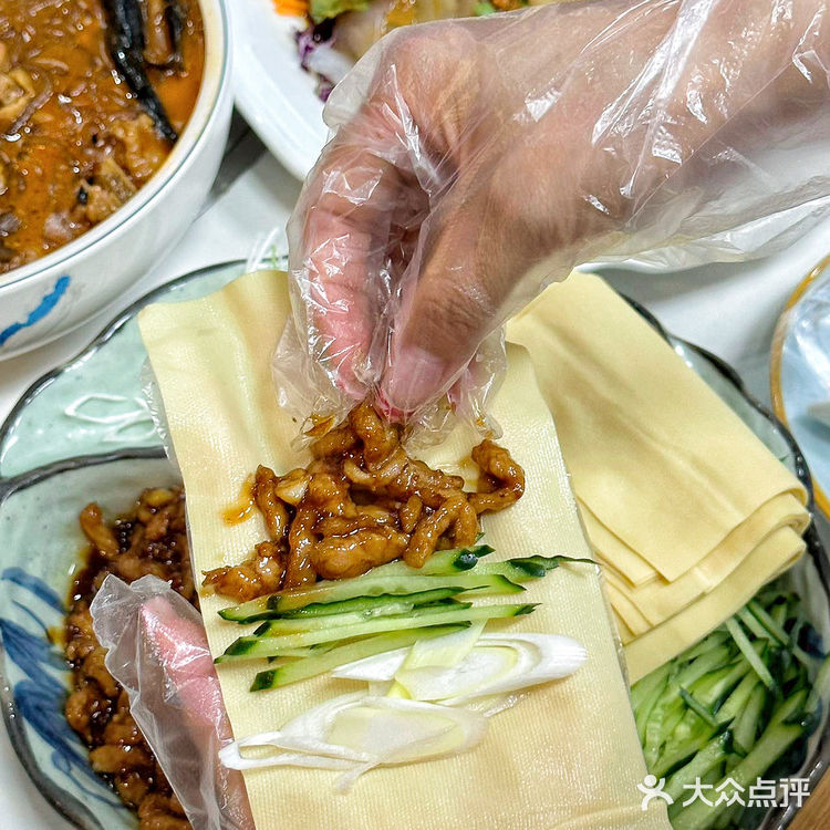 石狮这家东北铁锅炖不会还有人没吃过吧❗️