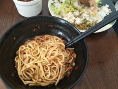 炸酱面-家烧面馆【南山路知名经典面食】