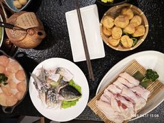 -得意咚瓜·顺德鱼生·冬瓜火锅(深圳首店)