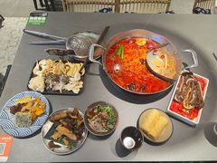 -楠小云·云南鲜牛野生菌自助火锅(九眼桥店)