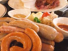 什锦香肠拼盘-马迭尔德式西餐精酿啤酒屋(中央大街店)