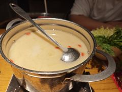 -爱碗亭·鲜炒湖南菜(壹城中心店)