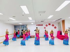 -小芳舞蹈团·少儿舞蹈·中国舞(龙江校区)