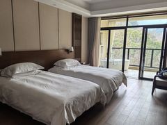 -天明山温泉大酒店