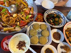 -富正毅三下锅·湘西韵味(天门山索道店)