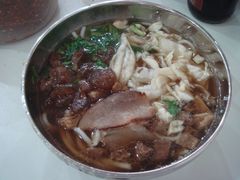 牛肉粉+1份筋-花溪王记牛肉粉(四季花溪商场店)