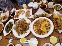 -宣海荣锅贴大王·陕味小吃集(钟楼店)