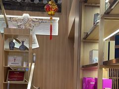 -霸王茶姬(南强街店)