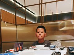 -红鼎豆捞·非遗鲍皇汤火锅(宝丰路店)