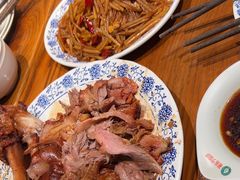 -老天桥酱肉烧饼夹肘子(天桥店)
