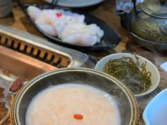 -吴氏老牌坊云南鱼豆花火锅店(通江街店)