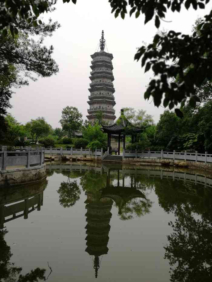 太平塔-"前几日在潜山县城参加个学习,闲来无事在那."-大众点评移动版