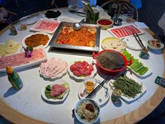 -二荆条·蜀鲜汇城市森林火锅