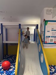 -孩子王游乐场(临沂吾悦广场店)