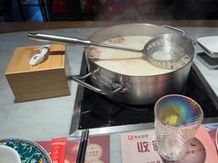 -尚尚仙·酸汤猪手·猪肚鸡火锅(华联万柳购物中心店)