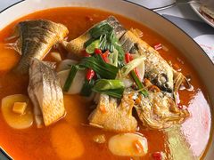 黄鱼烧年糕-野蔓果·山野菜(西湖景区·龙井茶田店)